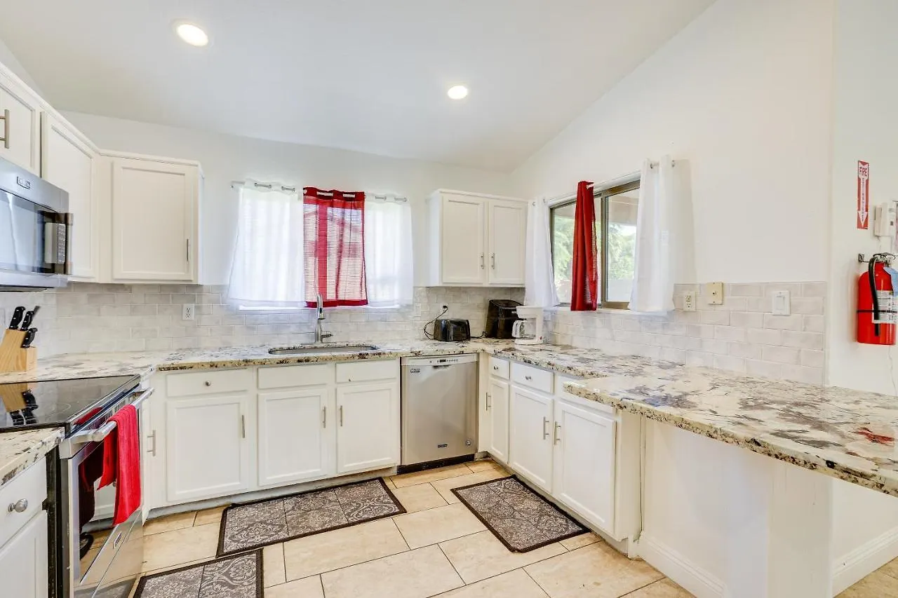 Pet-Friendly Phoenix Home With Fenced Backyard!