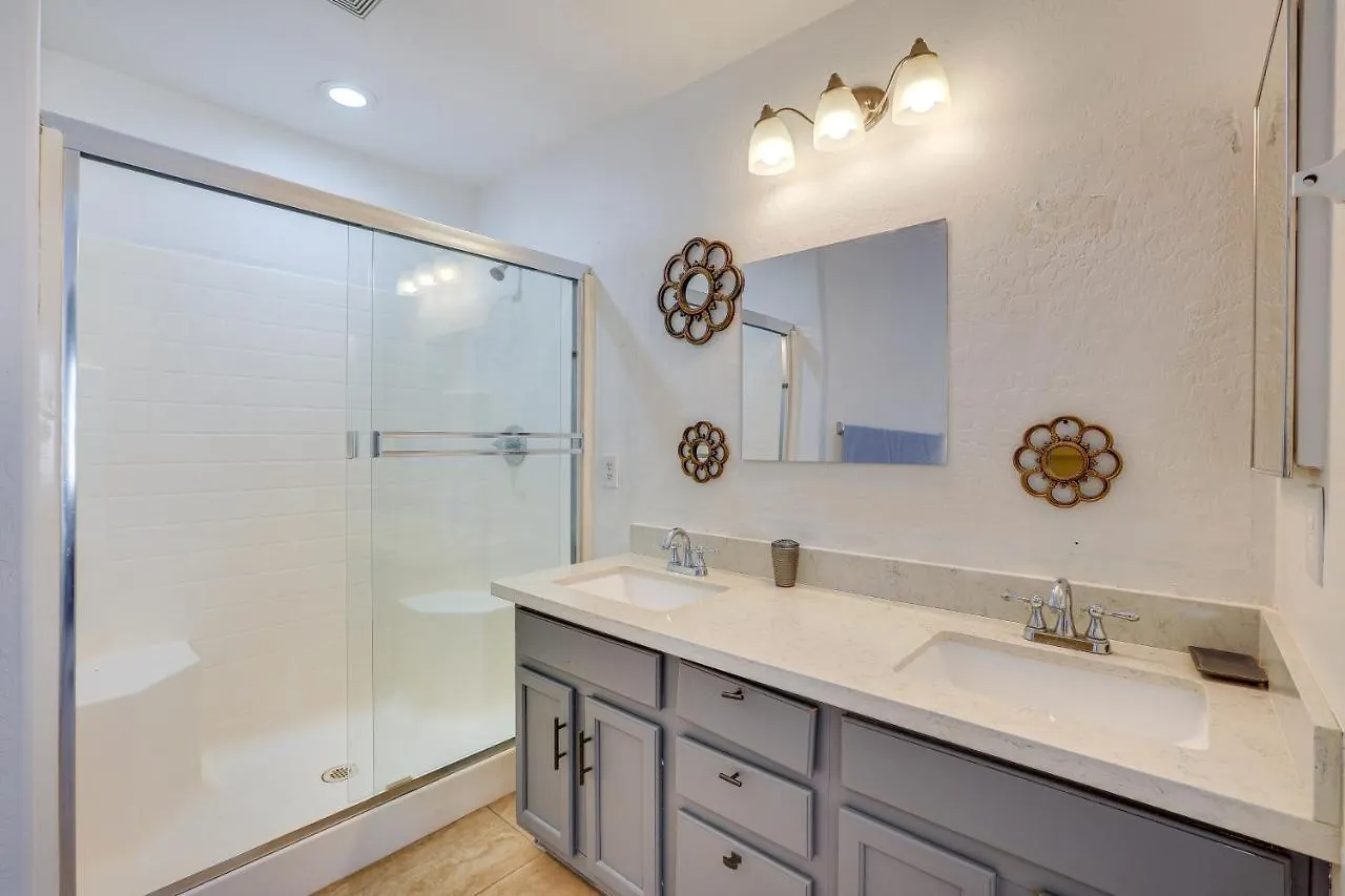 بيت للعطل Pet-Friendly Phoenix Home With Fenced Backyard!